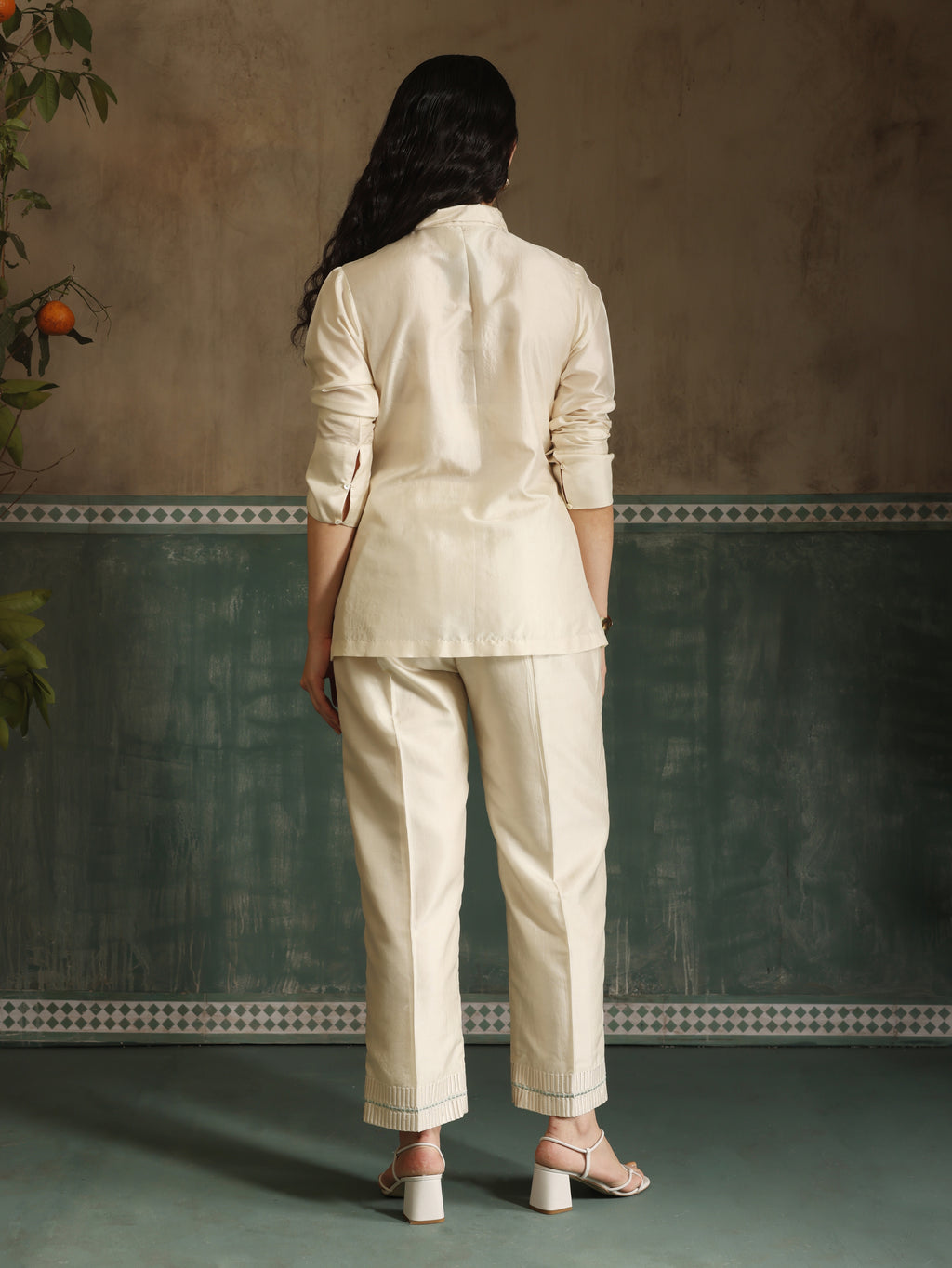 Farah Outfit