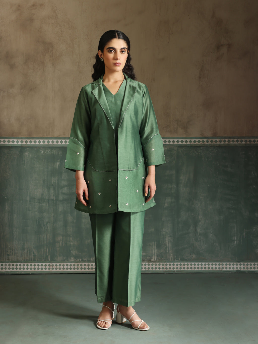 Amal Outfit