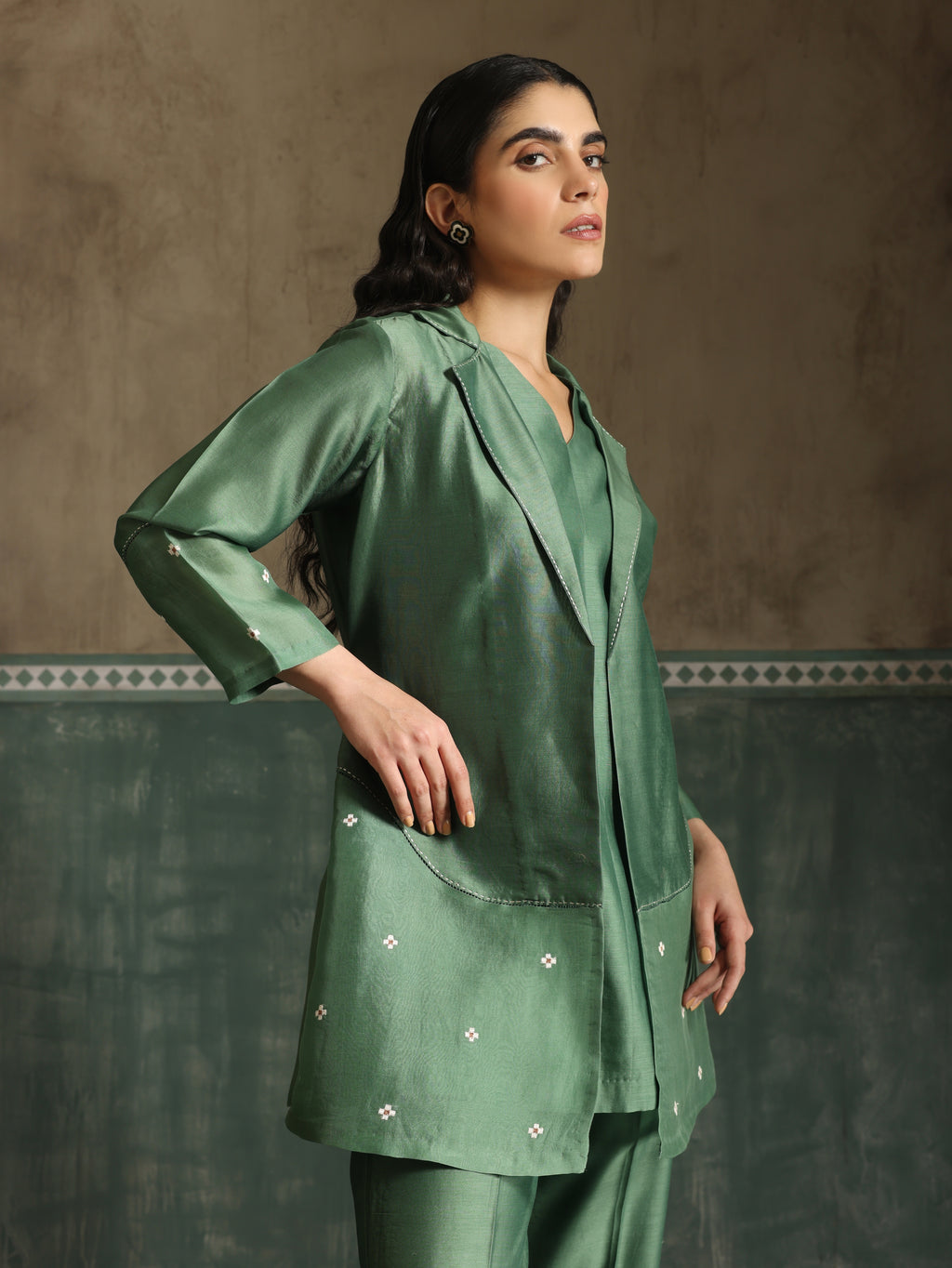 Amal Outfit
