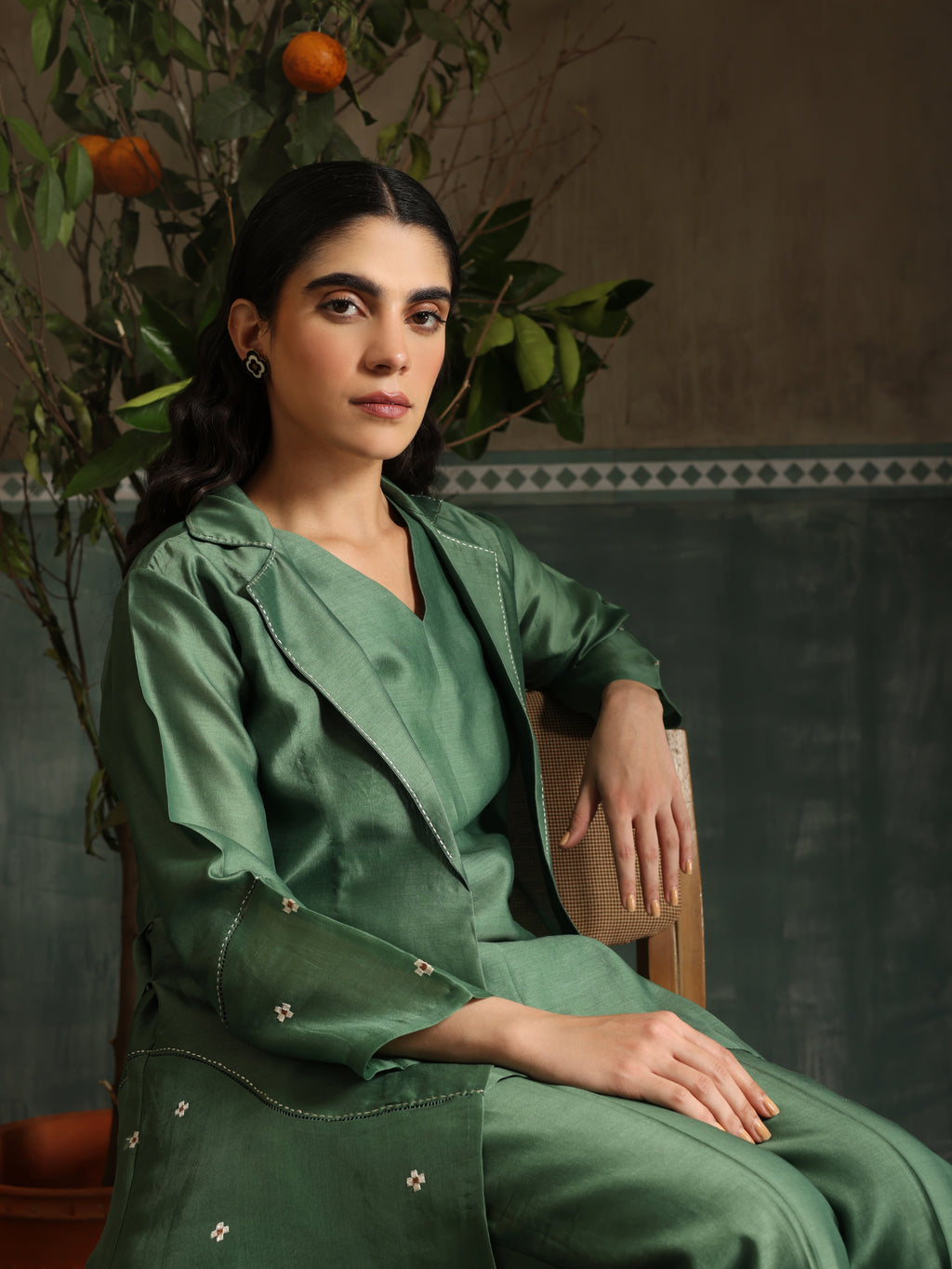 Amal Outfit