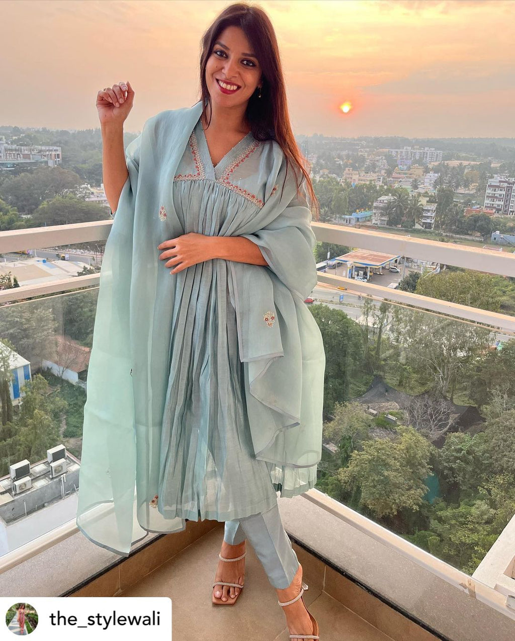 Shashi Outfit