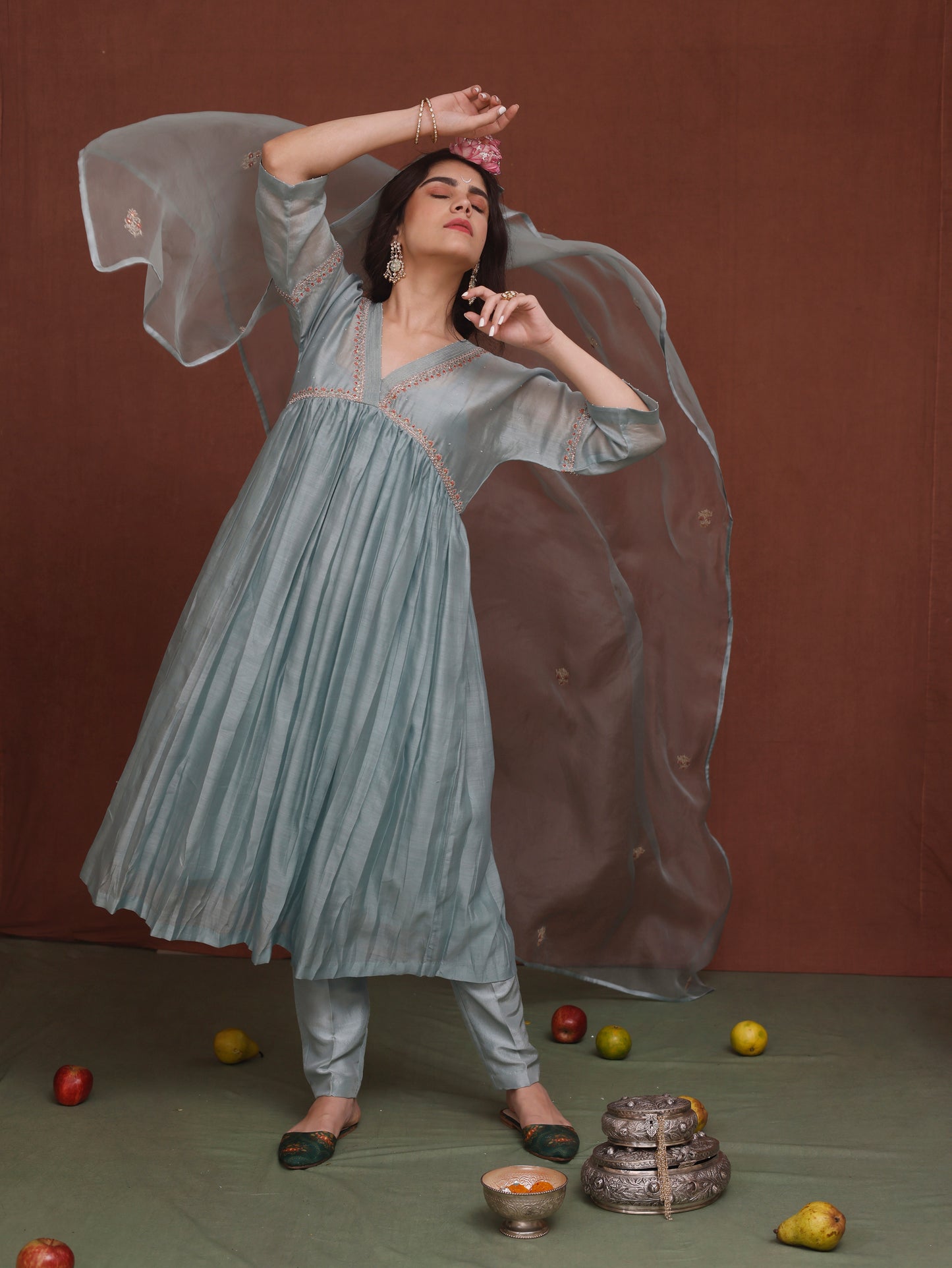 Shashi Outfit